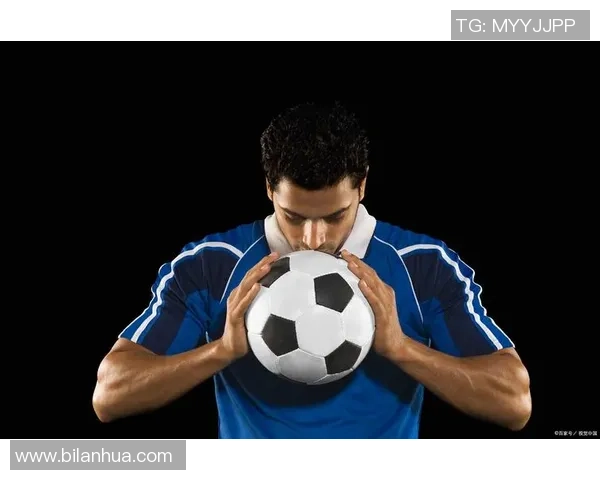 超高清足球球星4K头像，感受球场风采与魅力瞬间